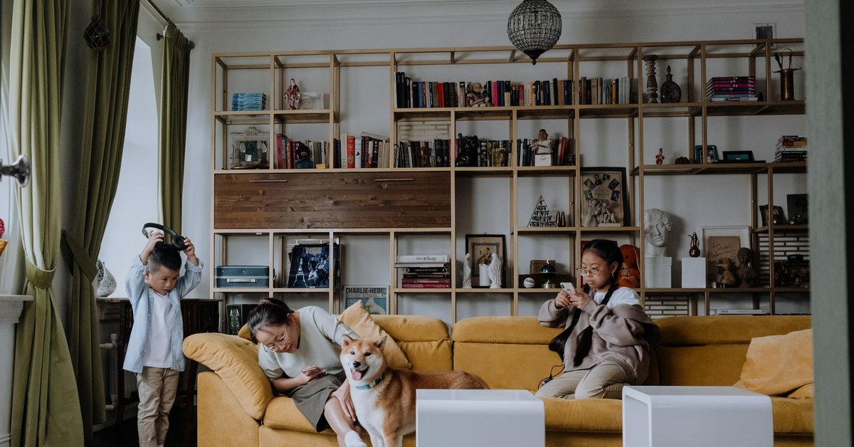 Beyond Locks & Alarms — Cultivating a Proactive Family Home Security Mindset