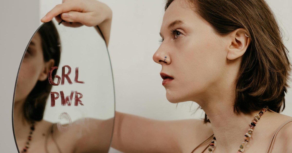Reclaim Your Worth — Practical Self-Esteem Activities for Adults Battling Social Media Comparison Anxiety
