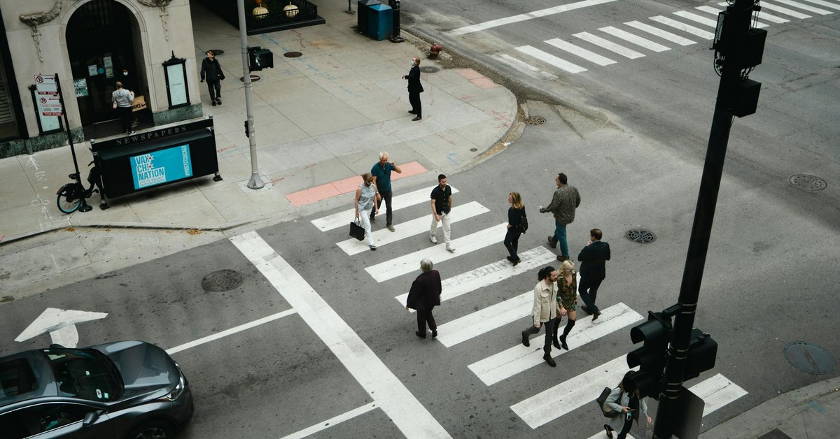 Beyond Visibility โ How Reflective Clothing Actively Prevents 'Looked But Failed To See' Collisions
