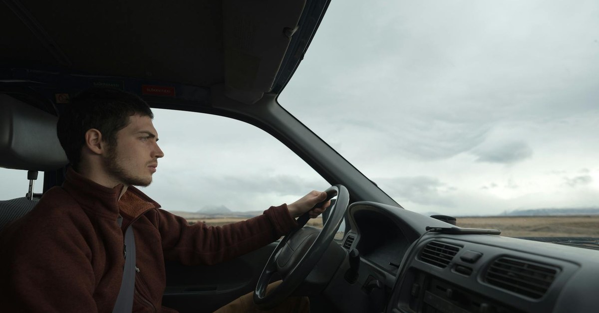 Rewire Your Drive — Practical Strategies to Conquer Distracted Driving Habits