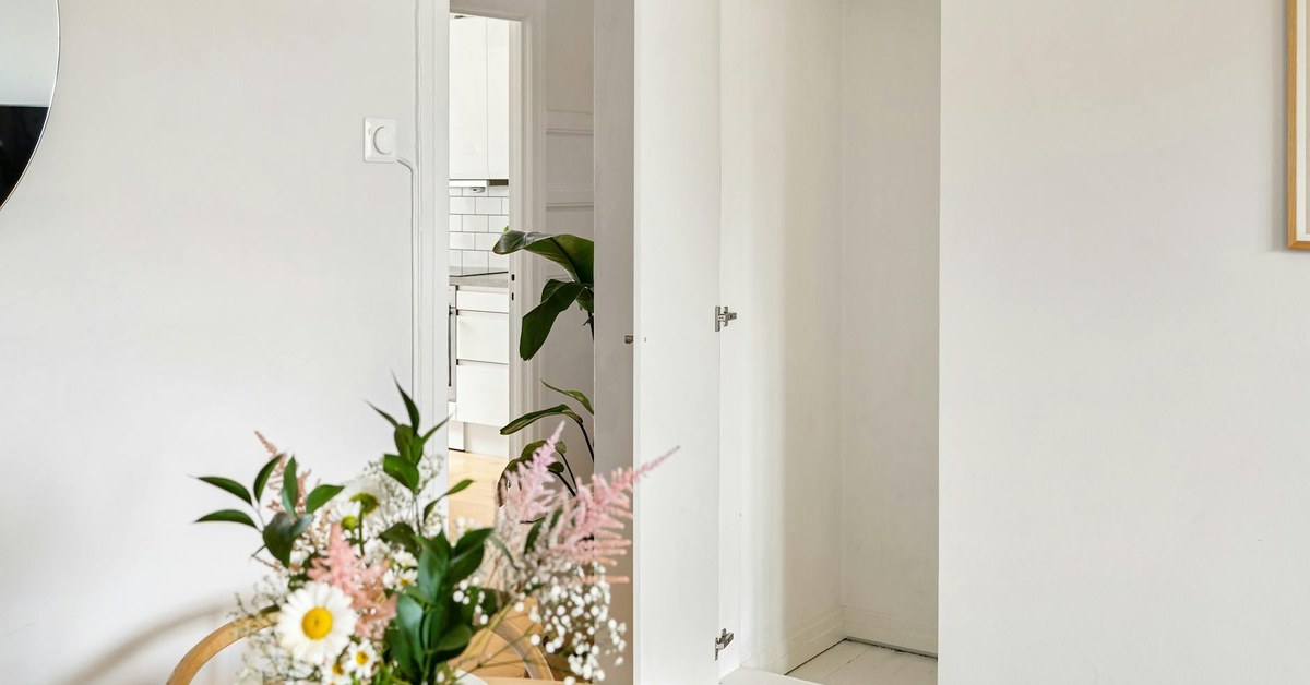 Beyond Child Locks — Advanced Strategies for Organizing Cleaning Products to Prevent Dangerous Chemical Reactions