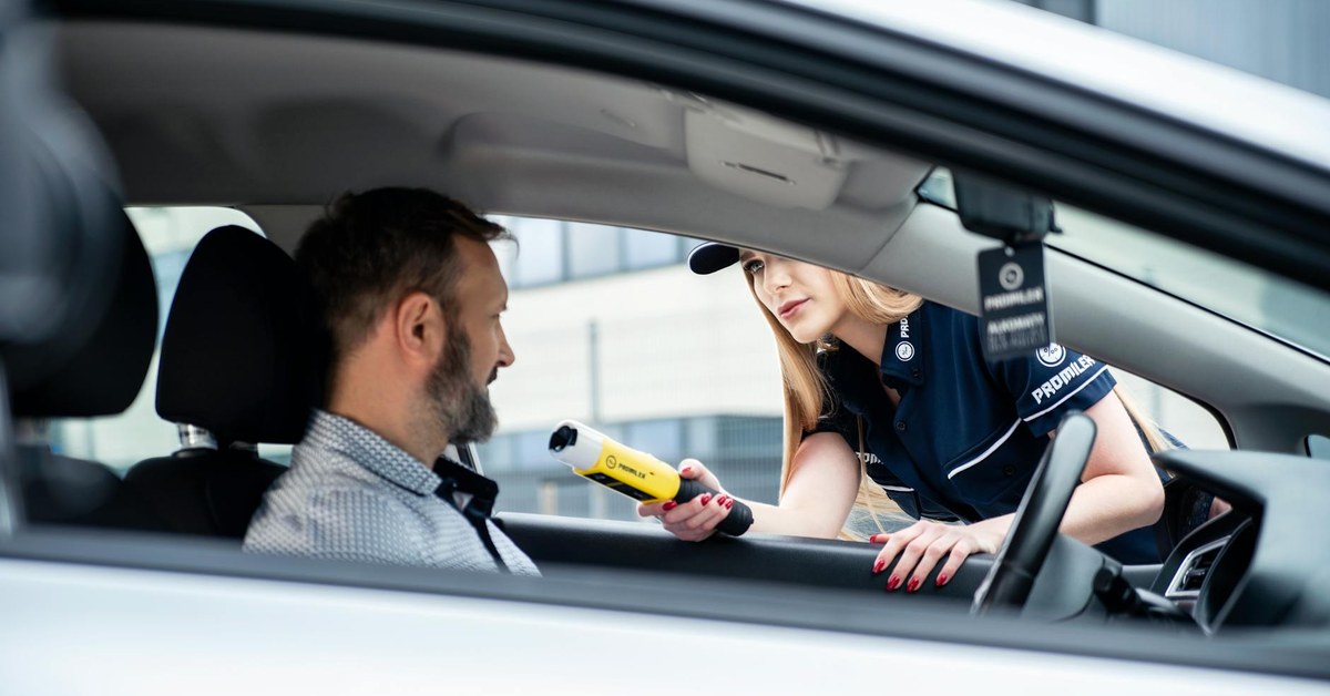 Safe Driving for New Young Drivers โ What the Test Does Not Teach You
