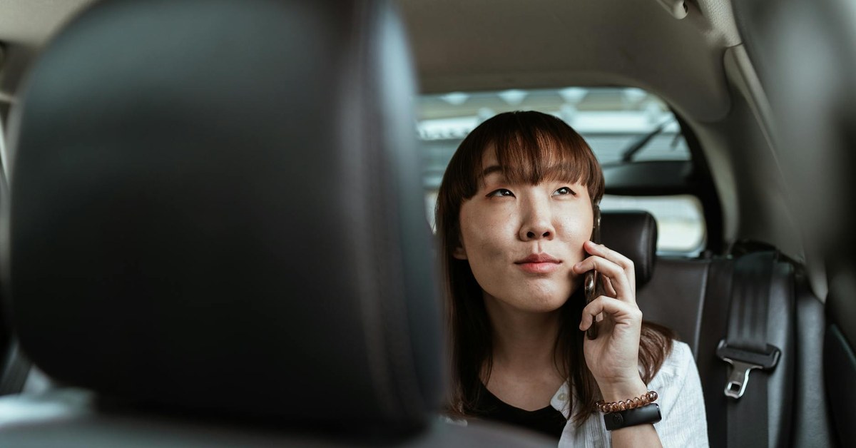Mastering Your Modern Dashboard โ Safe Interaction Strategies for In-Car Infotainment to Prevent Distracted Driving