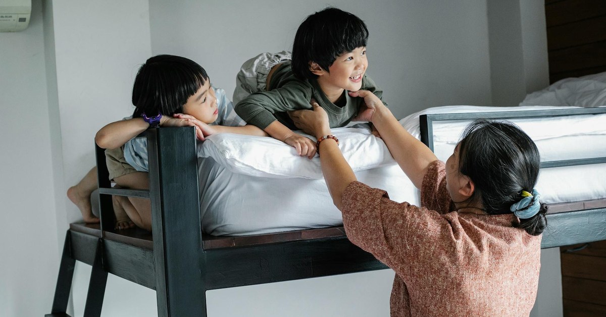 Bunk Bed Safety for Young Children โ Rules and Risks Every Family Should Know