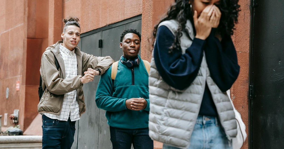 Social Anxiety in Teenagers โ What It Really Feels Like and How to Help