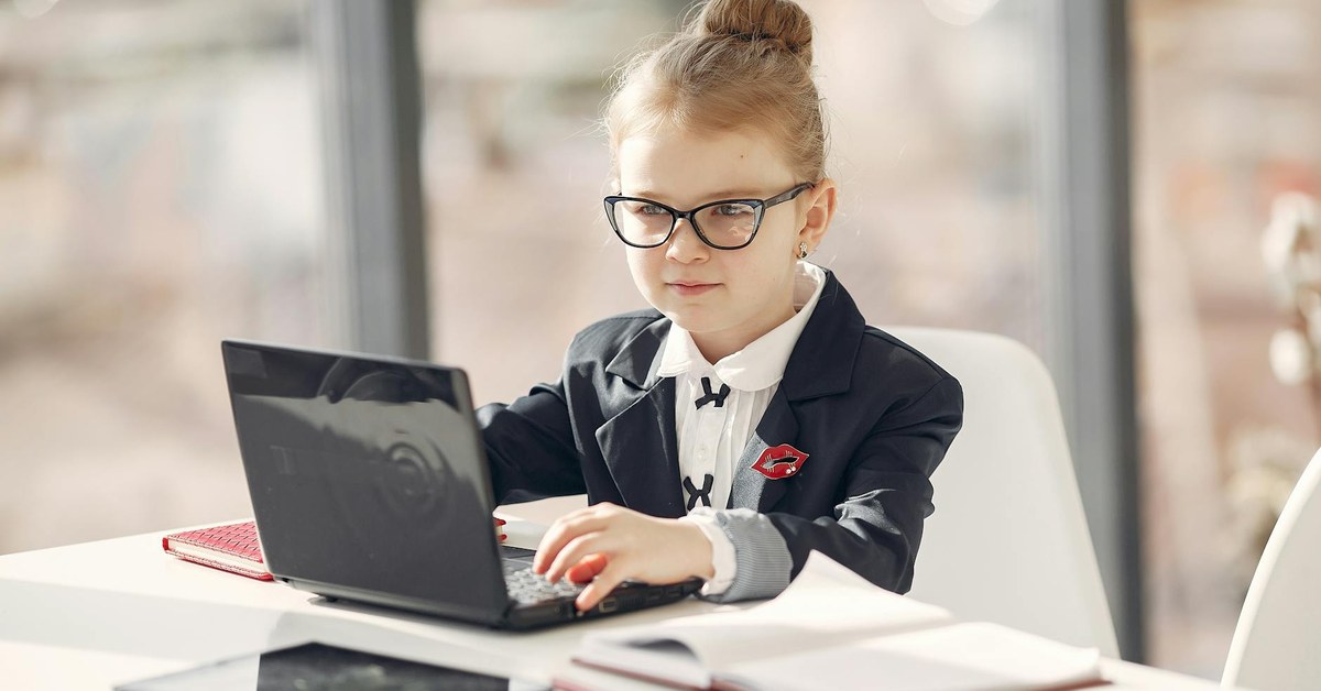 Protecting Young Gamers โ How to Recognize and Counter Social Engineering Tactics in Online Games