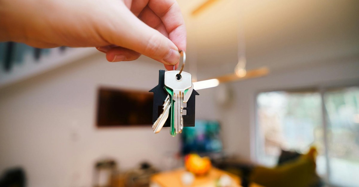 Predatory Landlords — How to Spot Exploitation and Protect Your Rights as a Young Renter