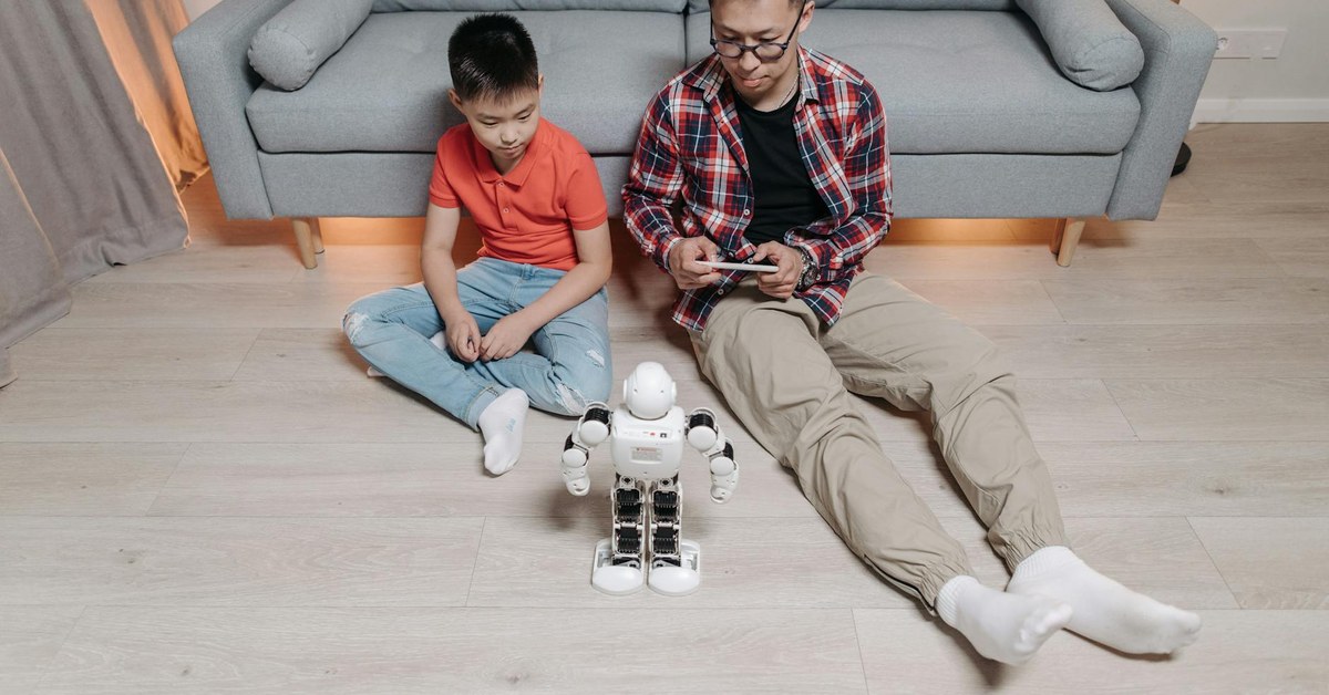 Decoding Digital Deception โ A Parent's Guide to Spotting Subtle Online Grooming Tactics on Teen Chat & Gaming Platforms