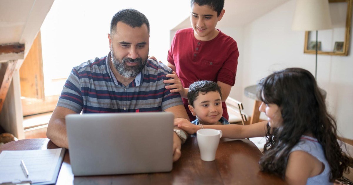Spotting the Unseen โ Deconstructing Subtle Online Predator Manipulation Tactics Targeting Young Adults
