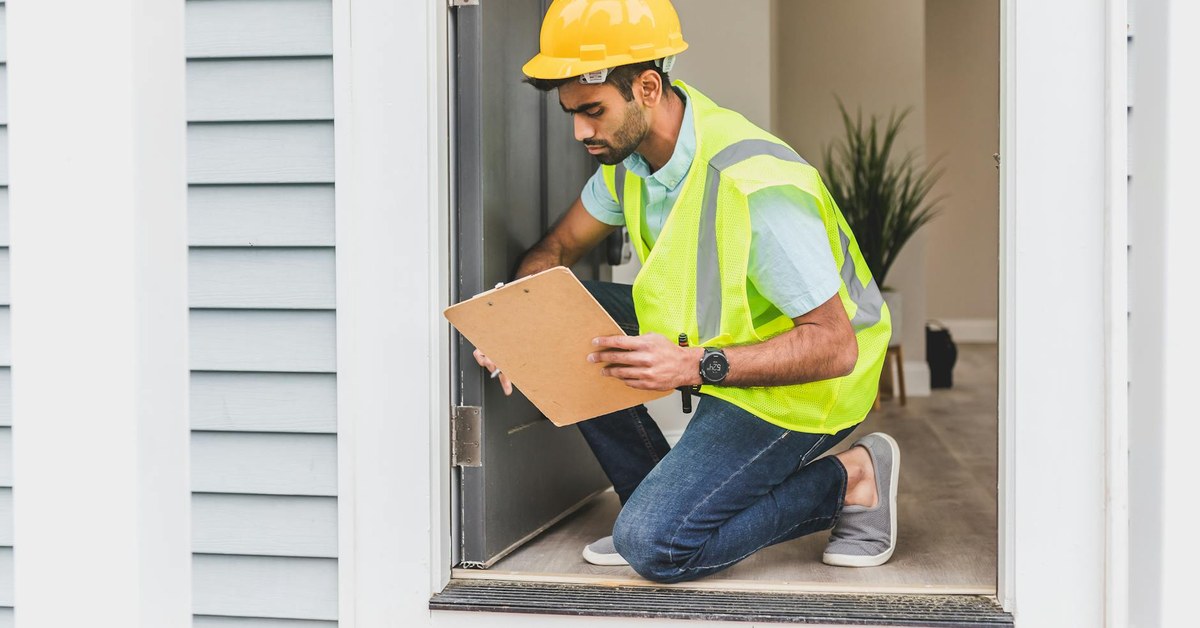 Student Accommodation Safety Checklist โ What to Check Before You Sign