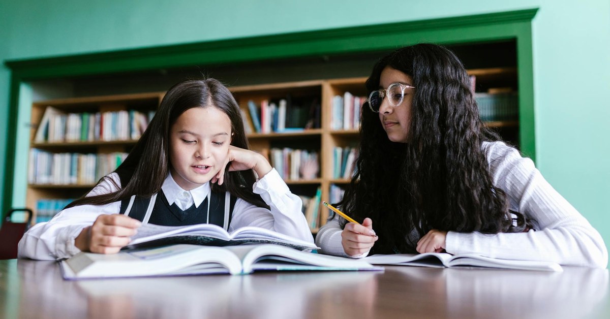 Beyond Likes โ Empowering Students to Build a Positive Digital Reputation for Academic & Career Success