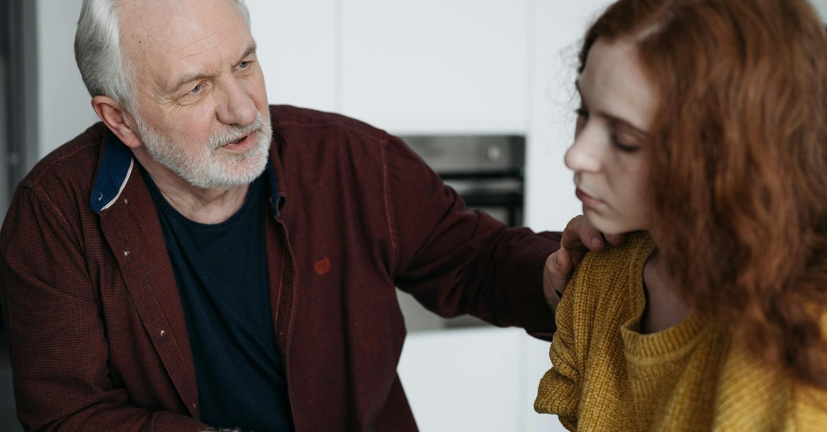Supporting Your Family Through Anticipatory Grief When a Parent Has a Terminal Illness