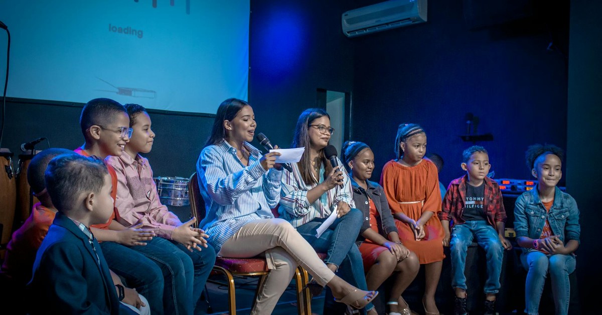 Beyond the First Talk โ Sustaining Open Dialogue About Difficult Topics with Children Long-Term