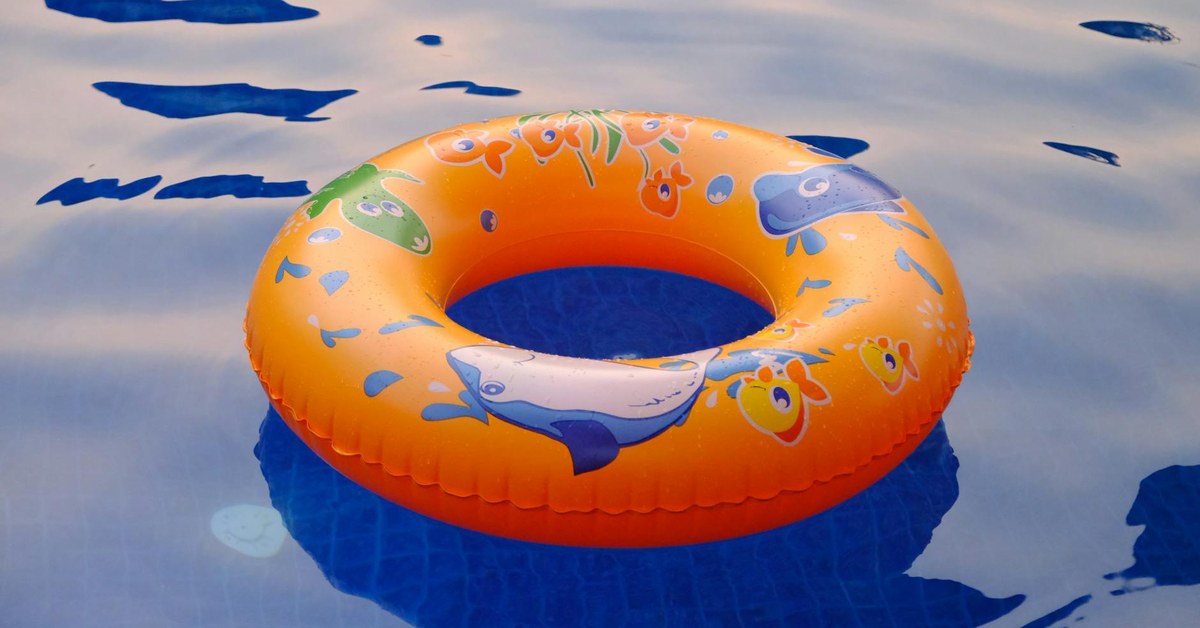 Swimming and Water Safety for Young Children โ A Complete Parent's Guide