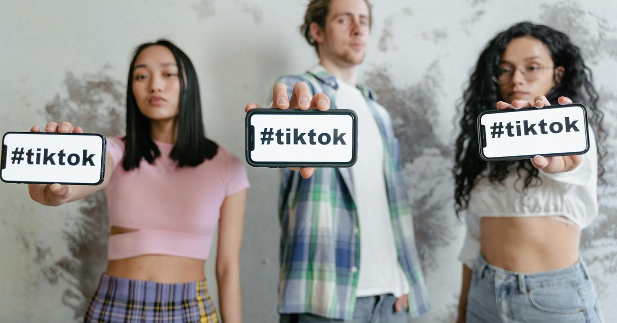 TikTok Safety for Teenagers โ Understanding the Platform's Specific Risks