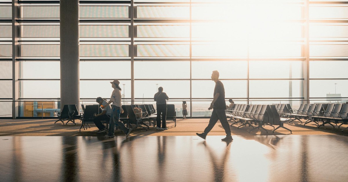 Travelling With Dementia โ A Safety Guide for People With Cognitive Decline and Their Companions