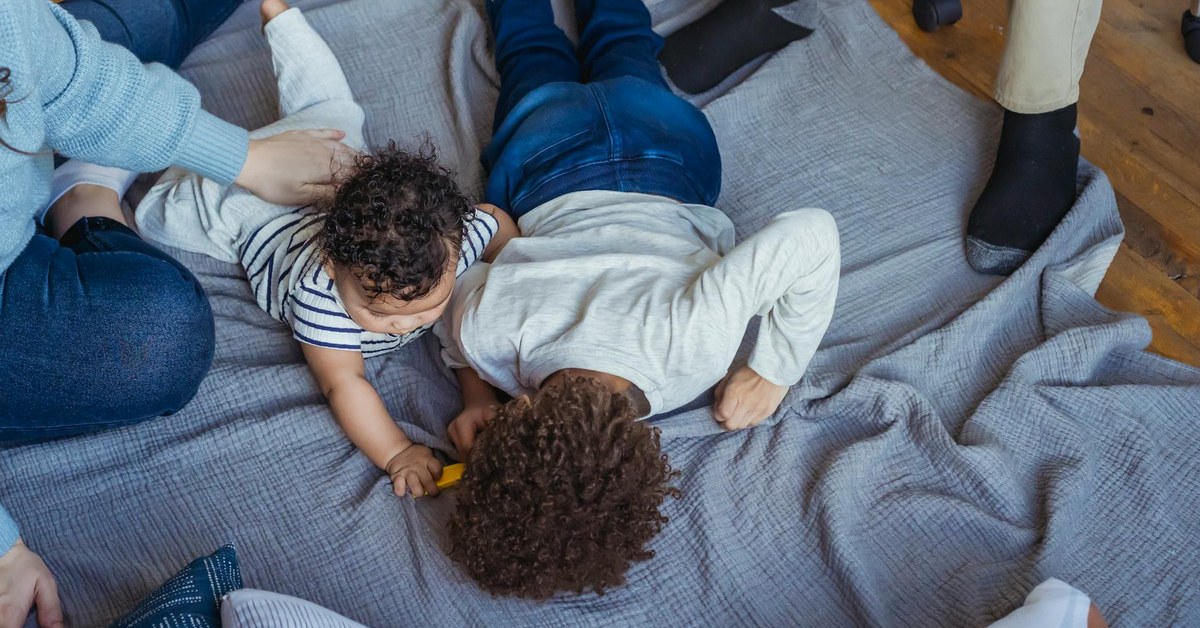 Urban Independence — A Parent's Guide to Equipping Pre-Teens for Safe Solo Public Transport Journeys