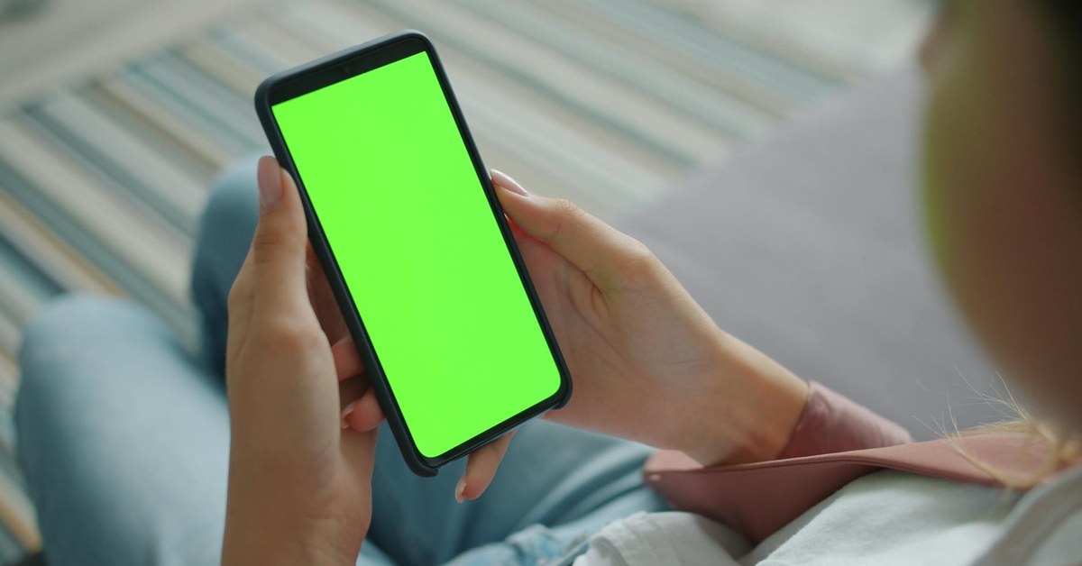 Beyond Text โ Essential Voice Chat Safety for Kids in Online Multiplayer Games