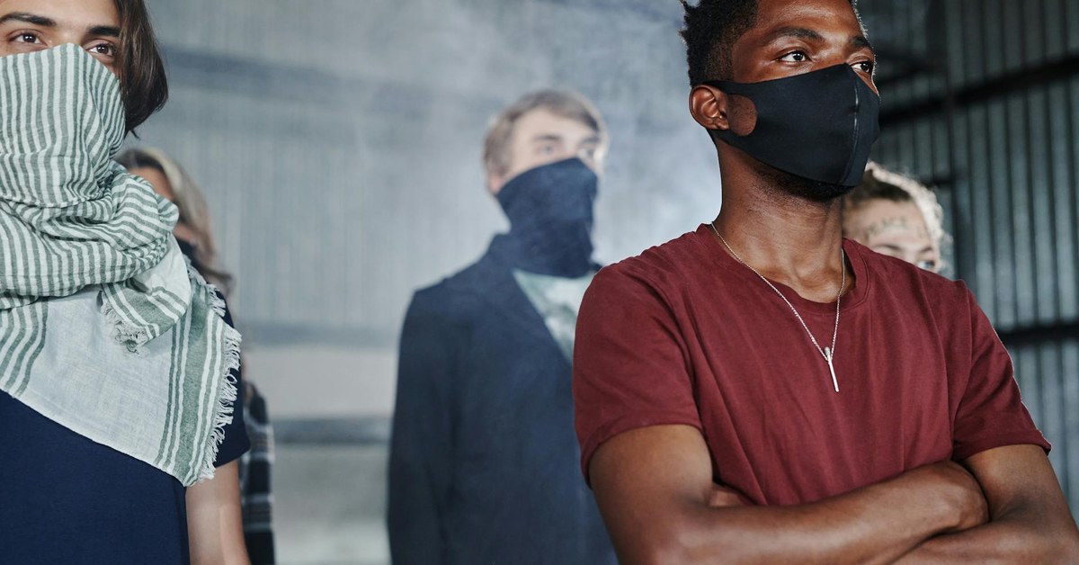 WhatsApp Safety for Young People โ Group Chats, Privacy, and What Parents Should Know